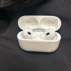 Apple AirPod Pros 2nd Gen